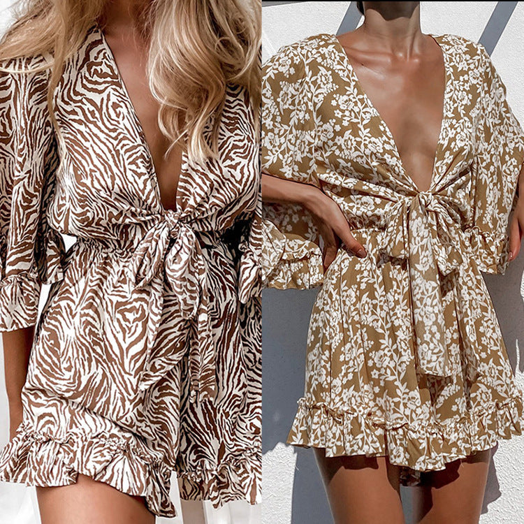 Eleganter Rüschen-Jumpsuit mit Blumenmuster & V-Ausschnitt – Sommerlicher Damen-Einteiler